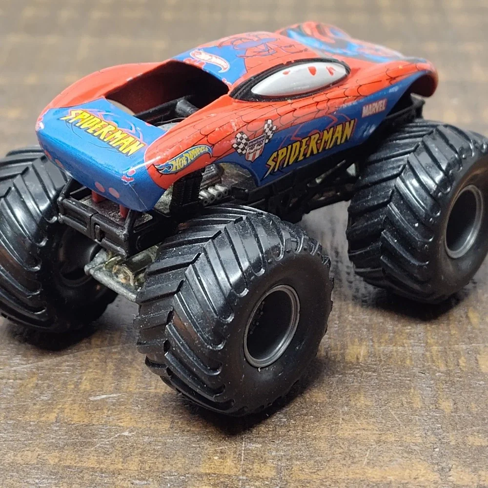 Hot Wheels Monster Jam 4X4 Truck SPIDERMAN Spider-man Marvel